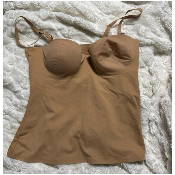 Skims Contour Lift Underwire Tank - Picture 3 of 5